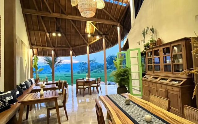 Boutique Villa Jogja Senang