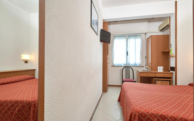 Hotel Careni Villa Italia