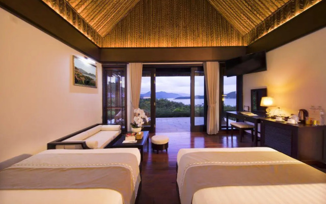 Hon Tam Resort Bungalow