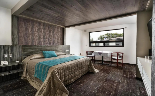 Kaia Suites