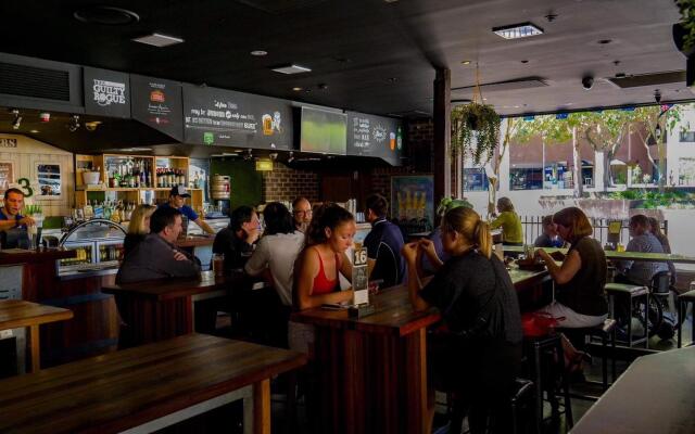Base Brisbane Uptown Backpackers