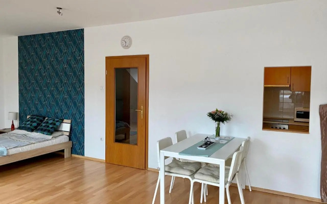 ORANGEHOMES large studio apartment Erkel street