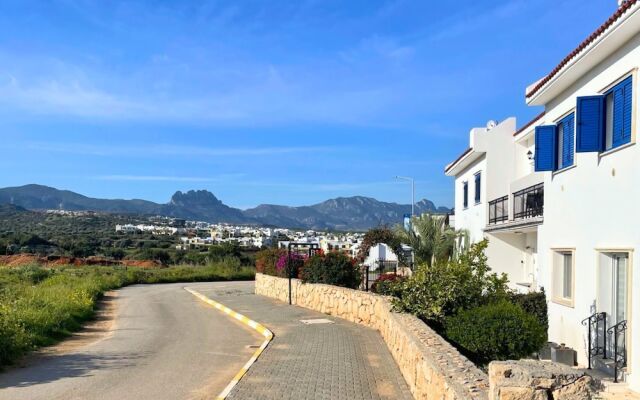 Family-friendly Apartment Just Steps Away From the Sea