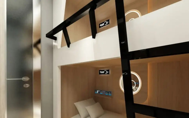 The Nap Pacific Place 3-Capsule Hotel