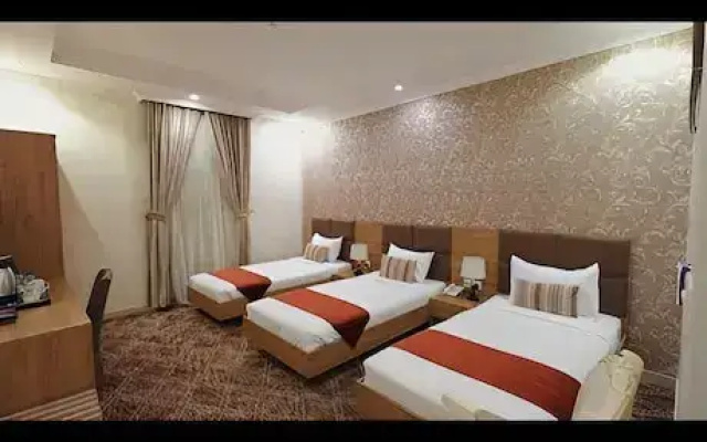Golden Luxury Hotel