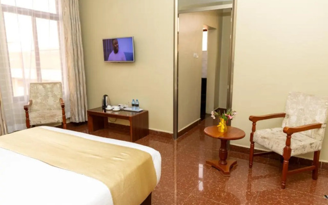 Maxland Hotel