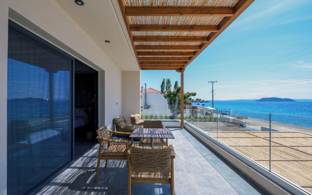 Amyntas Seafront Hotel