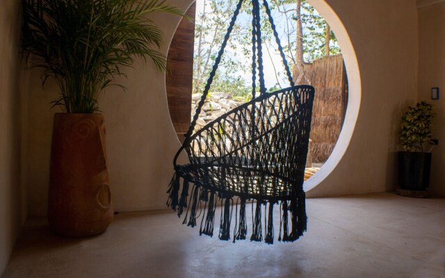 BH HOTEL & CENOTE TULUM - Adults Only