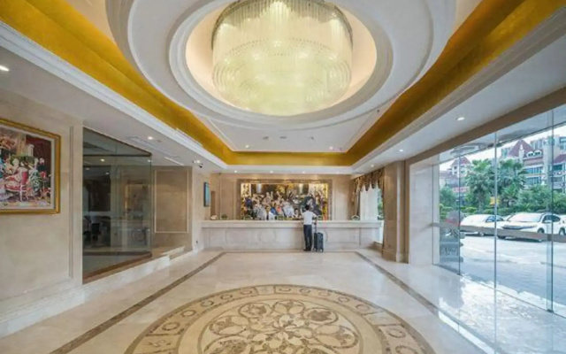 Vienna Hotel (Minhou University Town Boshihou)