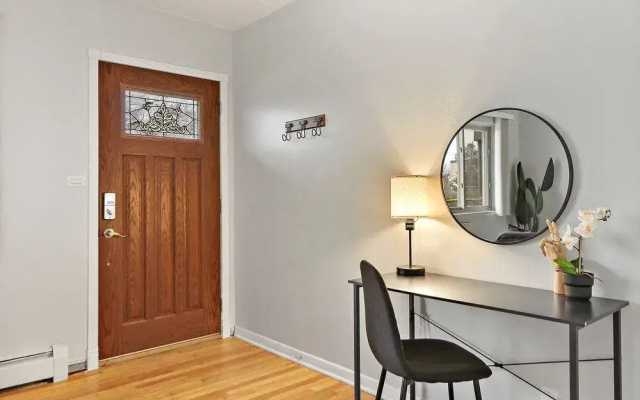 Lush 1BR Apt in Quiet Arlington Heights