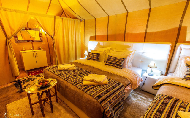 Room in Bungalow - Saharian Luxury Camp Deluxe Familly Quadriple