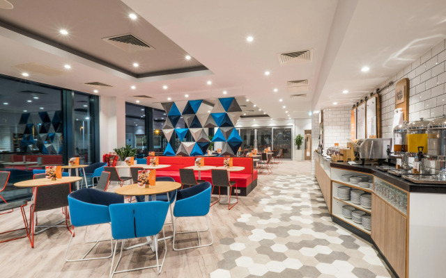 Holiday Inn Express Stockport by IHG