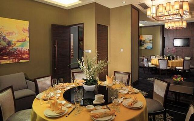 Le Parker International Hotel