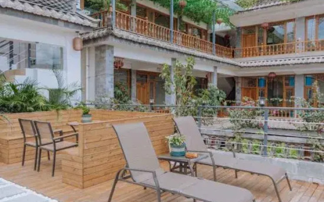 Shuanglang Ziyan Zhuangyuan Inn