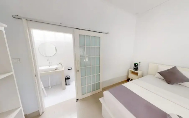 Casa Blanca Gili Air