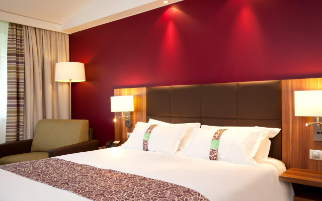 Holiday Inn Lille - Ouest Englos by IHG