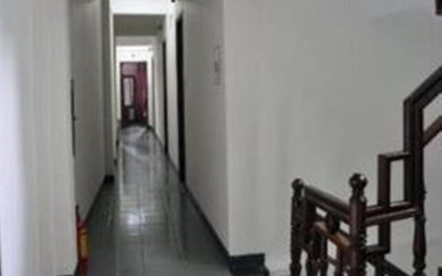 Vong Canh Hotel