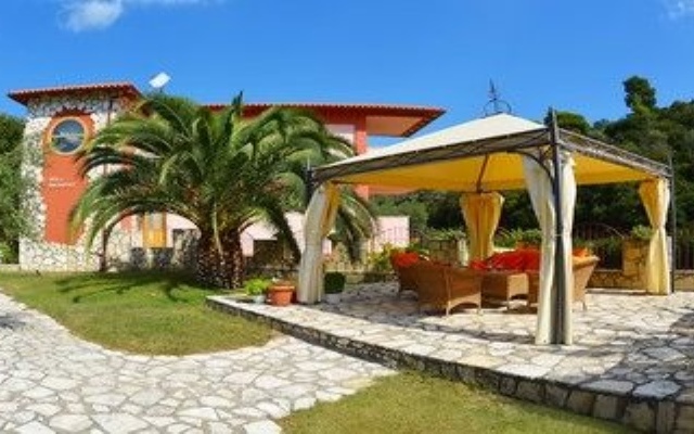 Petros Italos Bed & Breakfast