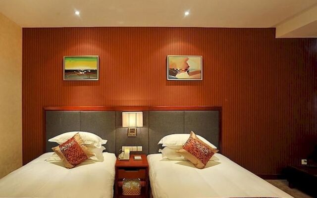 Golden Phoenix Hotel