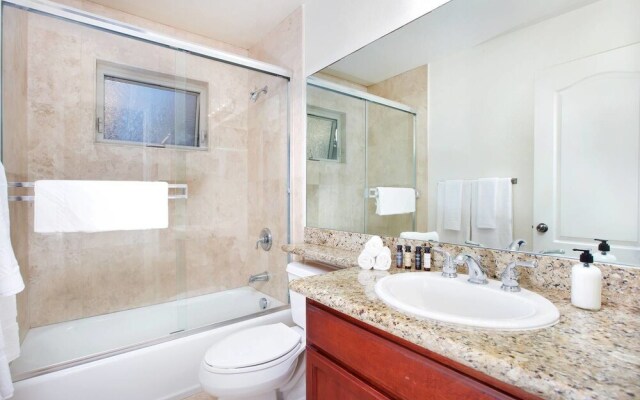Scenic 4br/3.5ba in PB by Domio