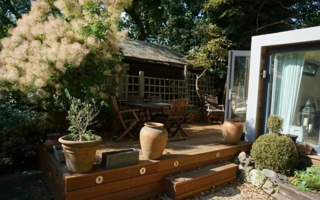 Architect-designed Garden Studio