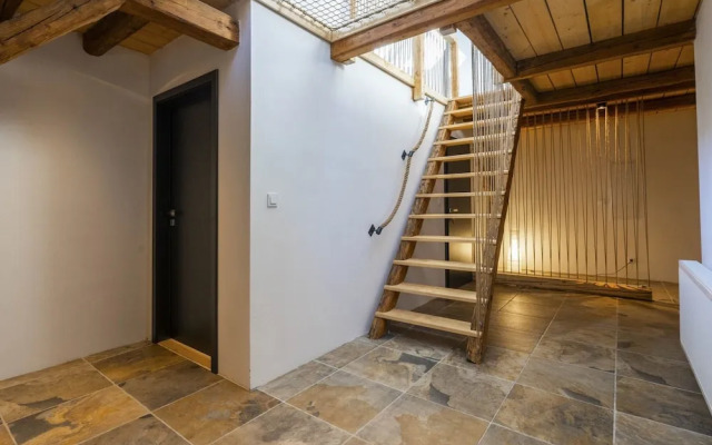 Villa in Rudnik With Private hot tub