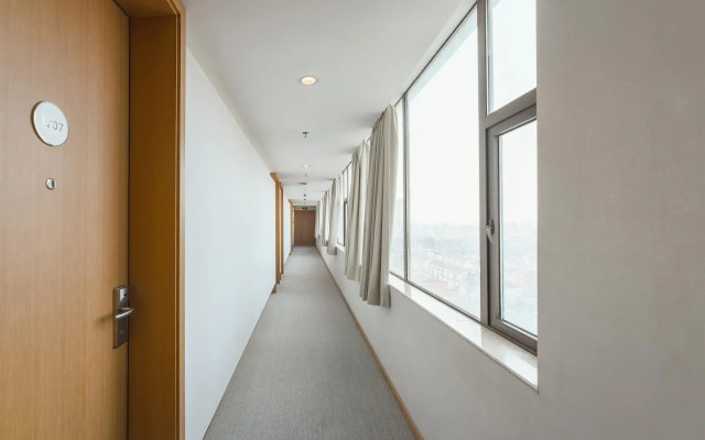 Ji Hotel (Shanghai Zhoupu, Wanda Plaza)