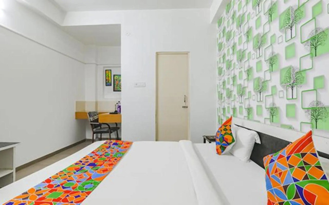 Super OYO Flagship 92280 Hotel Ashiyana Inn