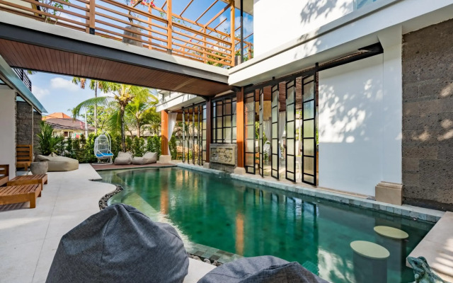 The Akasha Bali