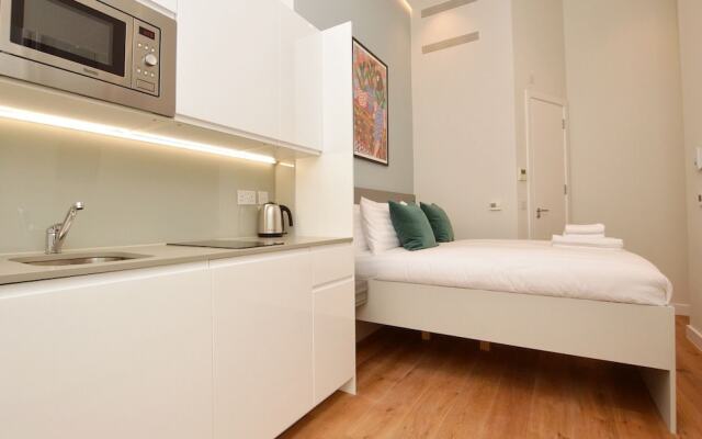 Cromwell Serviced Apartment by Concept Apartments