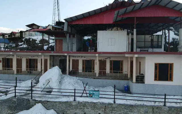 Pine Palace Homestay