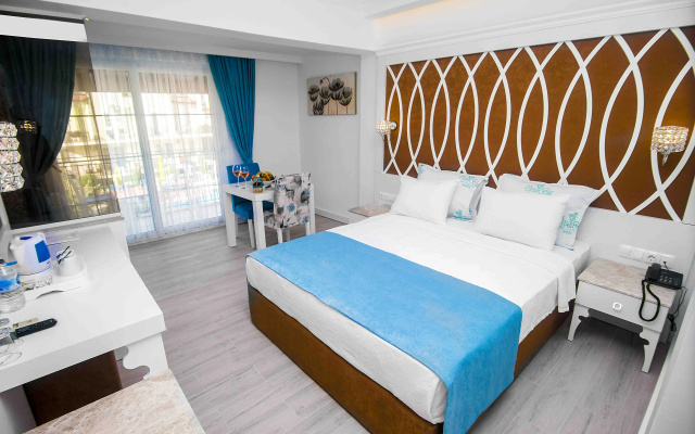 Ocean Blue High Class Hotel