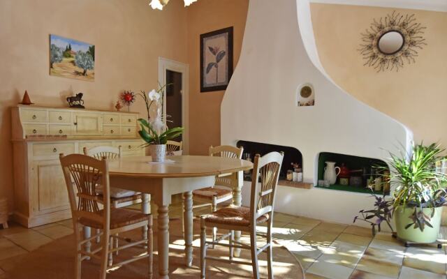 Modern villa in Cournonterral, with large garden, private pool and terrace