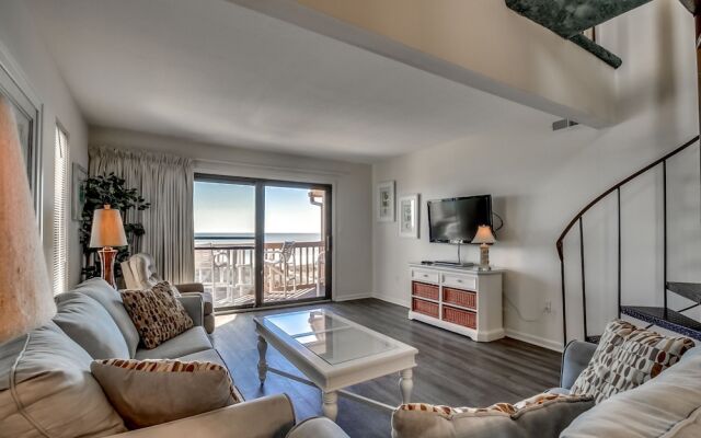Anchorage I C14 by RedAwning