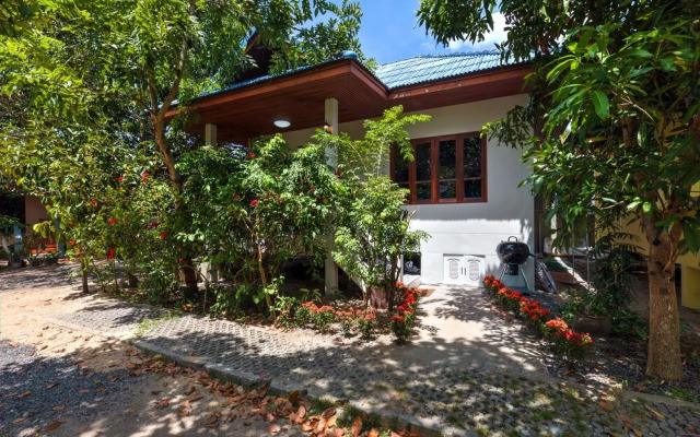 Maenam Bungalow