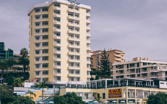 Muthu Raga Madeira Hotel