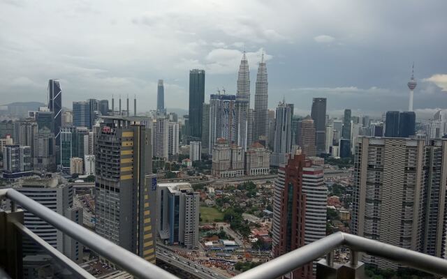 Expressionz Professional Suites by IHost Home Solutions