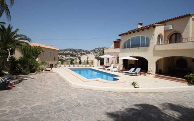 Beaulieu - holiday home with private swimming pool in Moraira