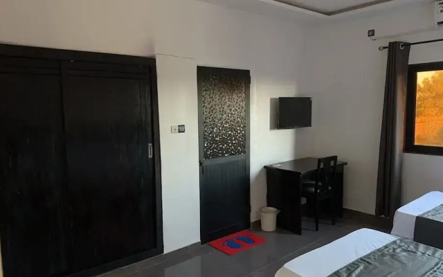 Airport inn Hotel Lome