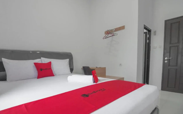 Cattail Guest House