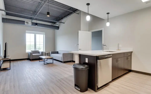 Walkable Bloomington Apartment Near IU Campus! - фото 5