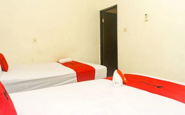 RedDoorz near Sentani Airport Jayapura