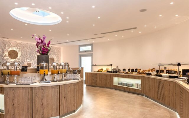 Santorini Kastelli Resort