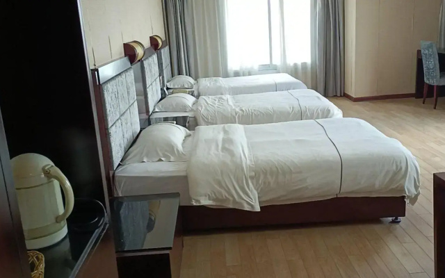Ling Nan International Hotel