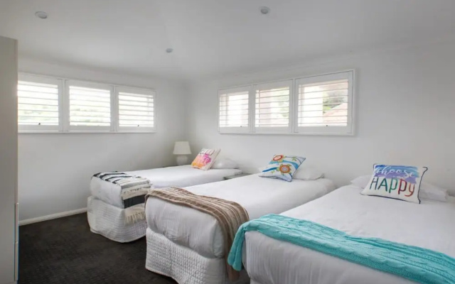 Elegant 3-bed Heritage House With Swimming Pool – Guest Rooms – Sydney