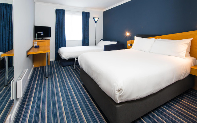 Holiday Inn Express Manchester East by IHG