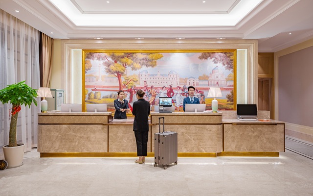 Vienna Hotel Shanghai Songjiang Film & TV Park