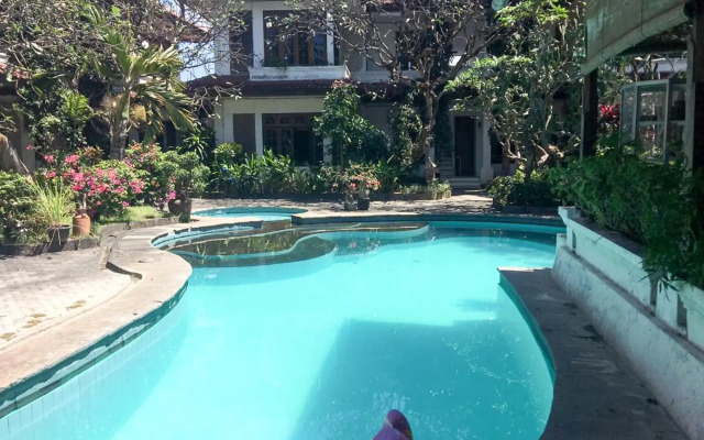 Sari Bali Resort
