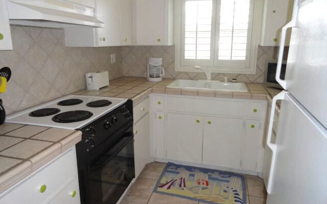 AM Beach Place Unit 6