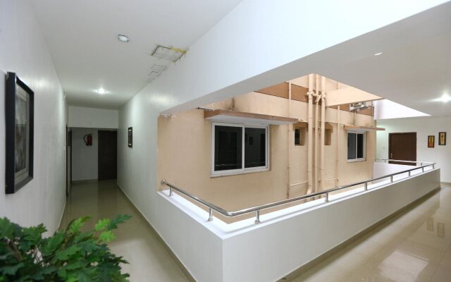 OYO 5045 Apartment NKS Leo Inn